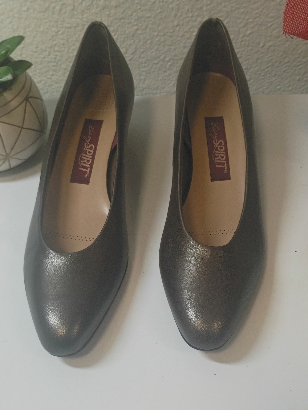 Easy Spirit Women's Dark Gray Leather Heels